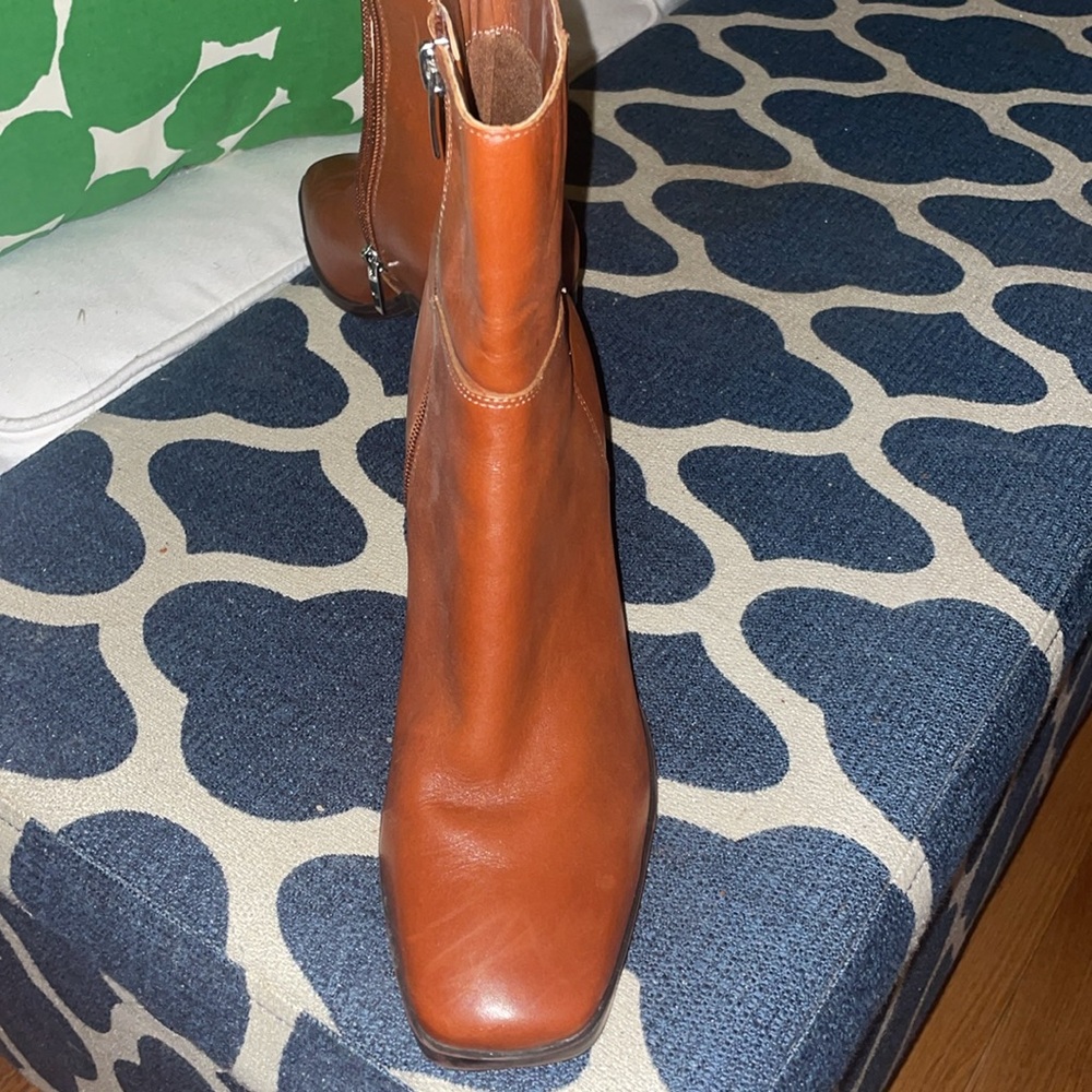EUC Marc Fisher Boots  7 1/2 - Picture 6 of 9
